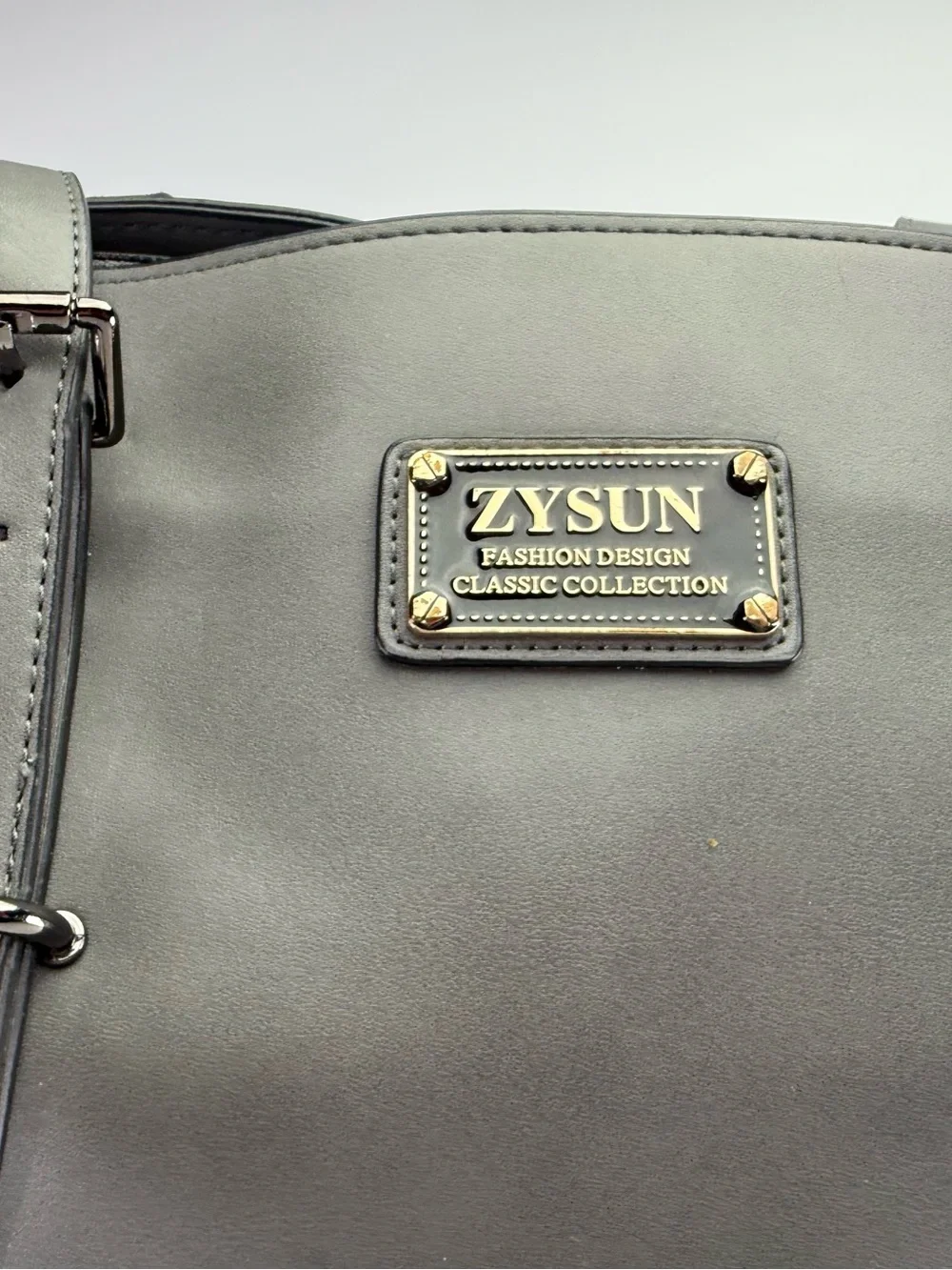 Title: ZYSUN Gray Large Travel Tote Bag Shoulder Carryall Zip Top 18x13